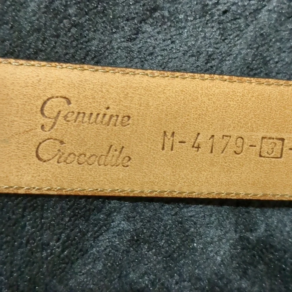 Cālé Genuine Lizard Skin Belt Size 32 (39